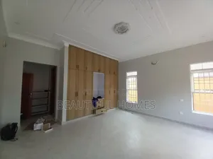 Furnished 4bdrm Bungalow in Kira for sale