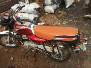 Bajaj Boxer 2017 Red