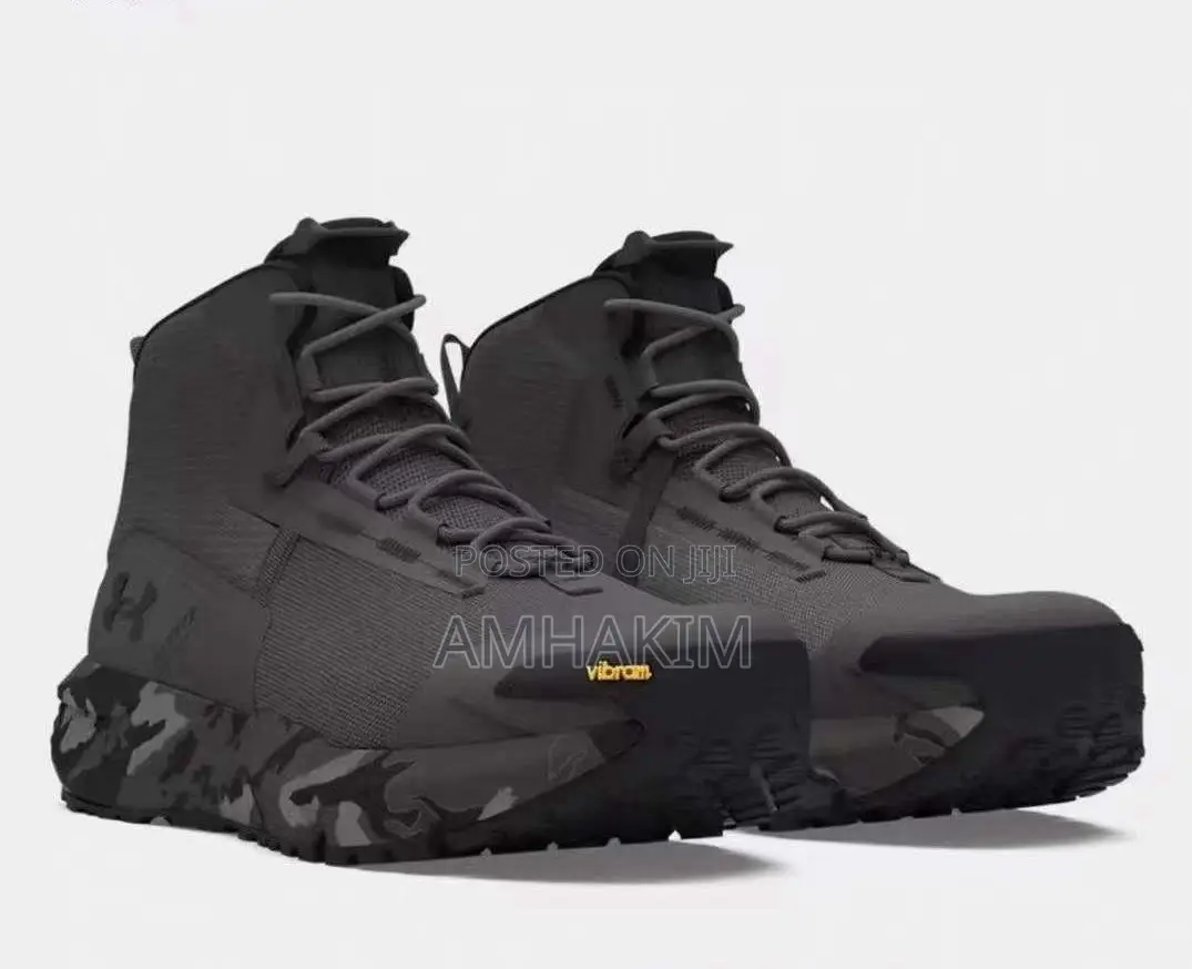 Under Armour Valsetz Hiking Boots in Stock