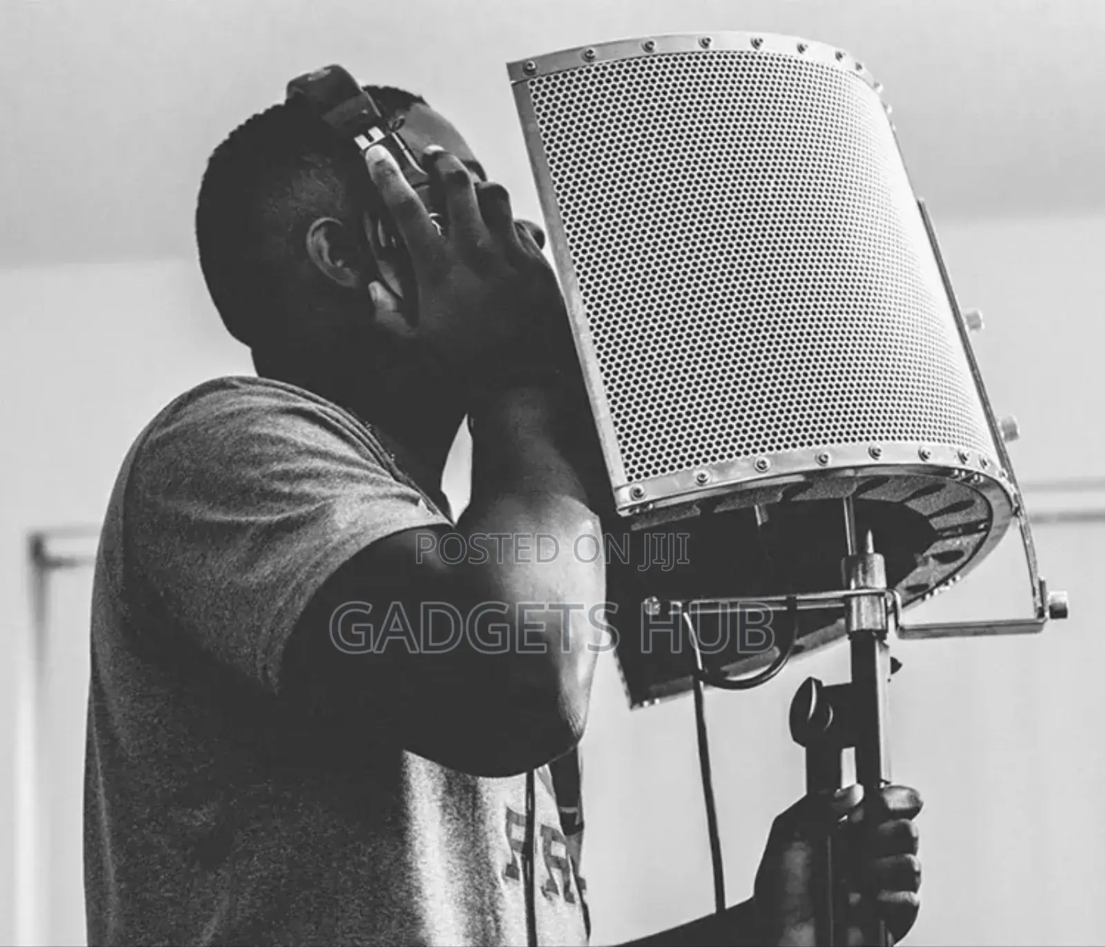 Professional Studio Full Metal Condenser
Microphone for Game