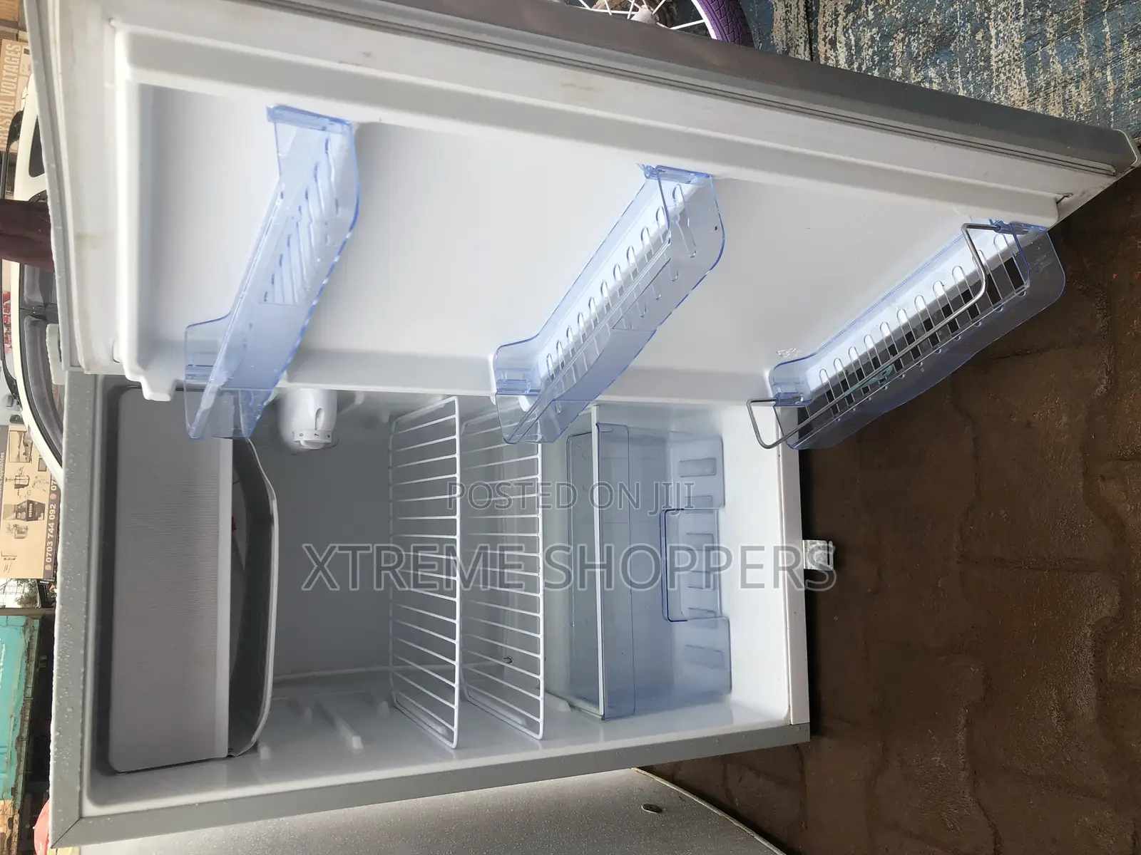 Single Door Top Fridge/ Refrigerator ADH 120liters