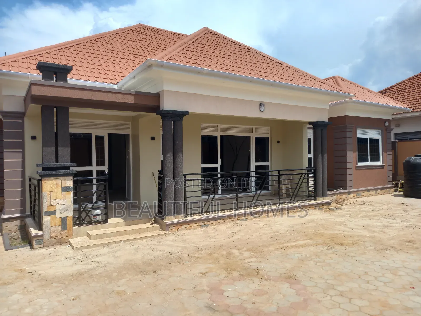 Furnished 4bdrm House in Kira for sale