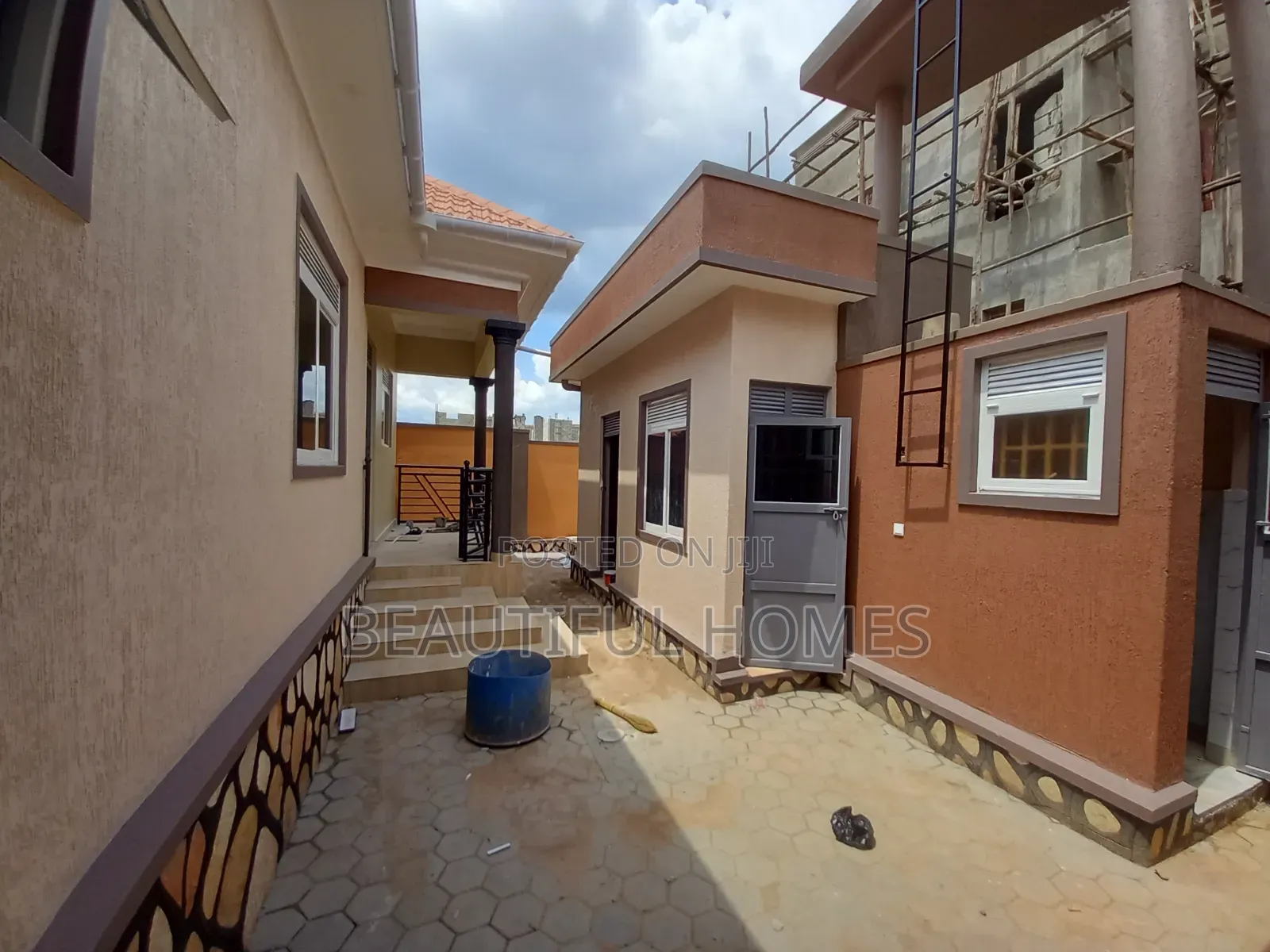 Furnished 4bdrm House in Kira for sale