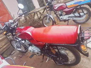 Bajaj Boxer 2021 Red