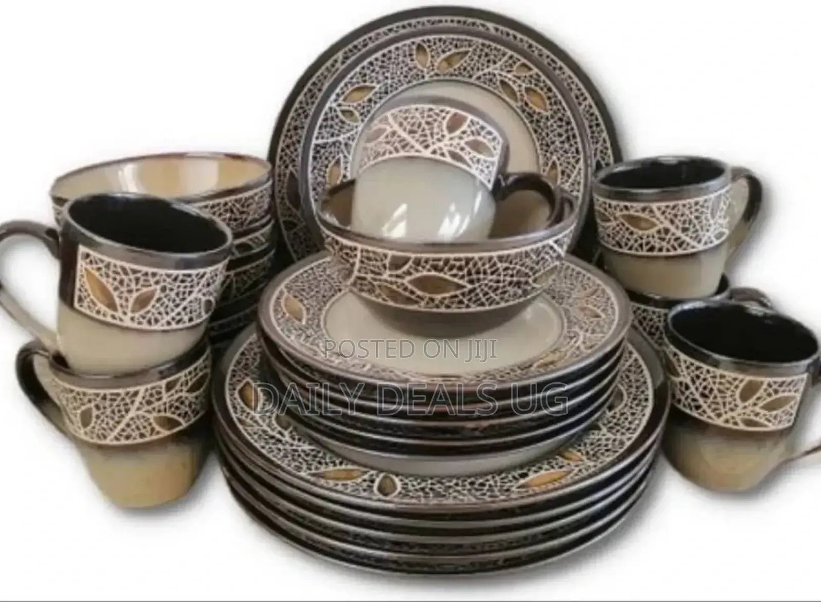 Leaf Shaped Dinner Set