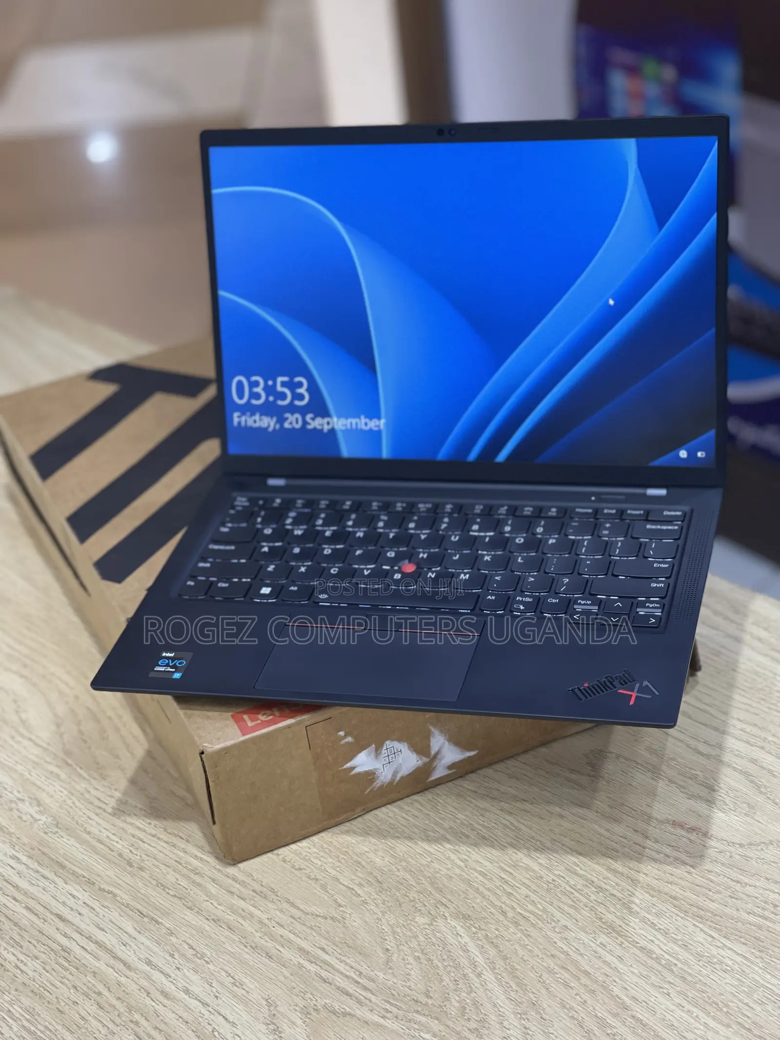 New Laptop Lenovo ThinkPad X1 Carbon Gen11 16GB Intel Core I7 SSD 512GB