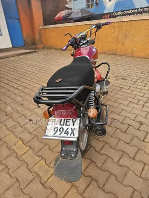 TVS HLX 125 2022 Red