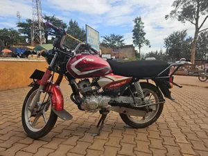TVS HLX 125 2022 Red
