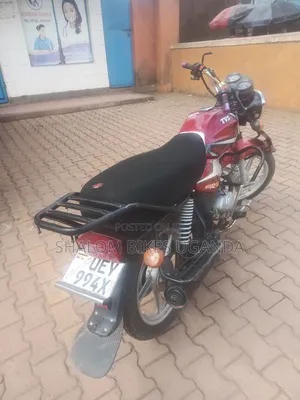 TVS HLX 125 2022 Red