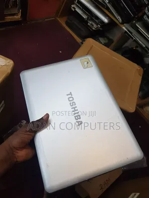 Laptop Toshiba Satellite L450 4GB Intel Core 2 Duo HDD+SSD 250GB