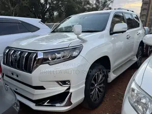 Toyota Land Cruiser Prado 2019 White