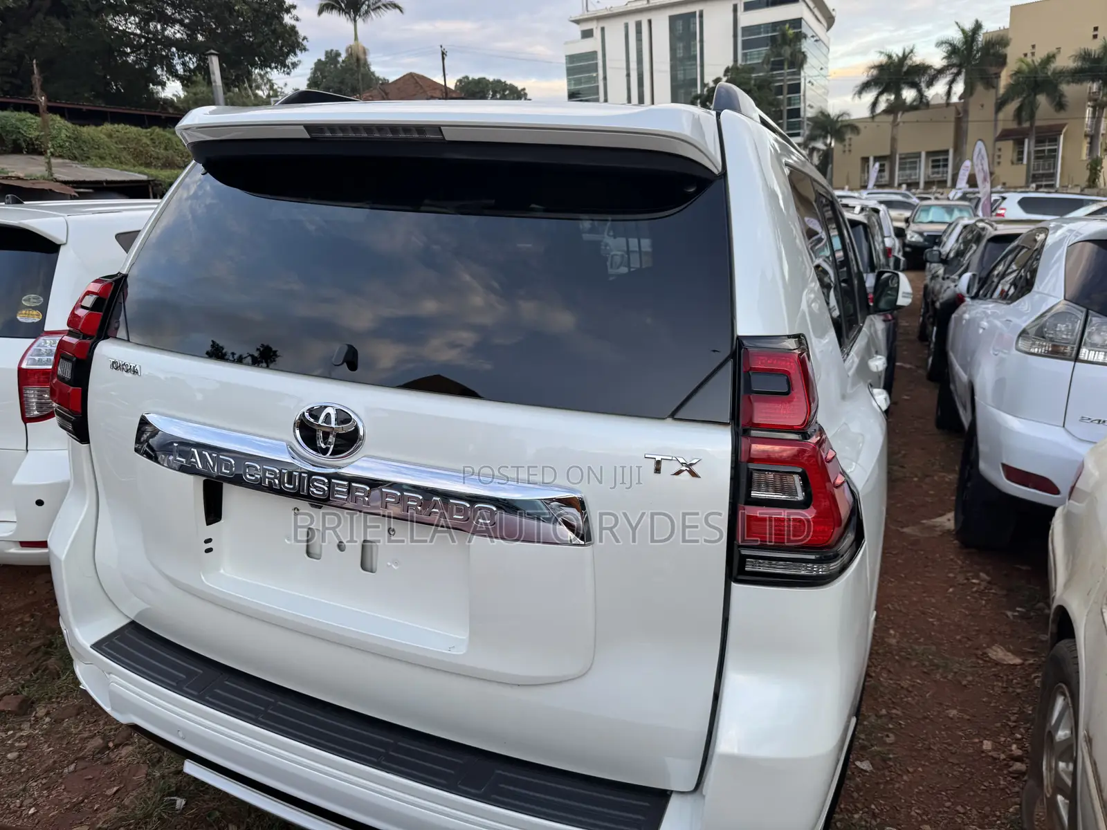 Toyota Land Cruiser Prado 2019 White
