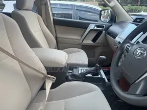 Toyota Land Cruiser Prado 2019 White