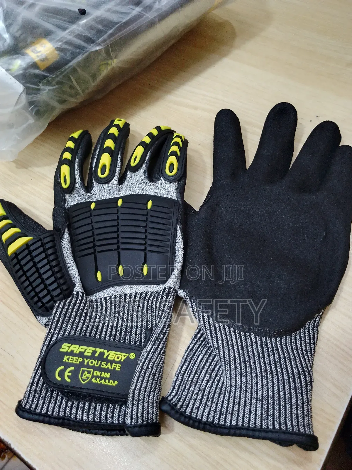 Anti Impact Heavy Duty Gloves.