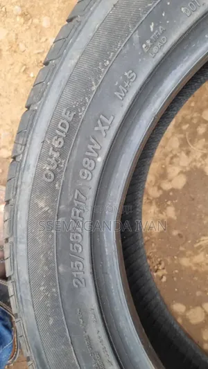 215/55r17 Centara