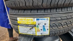 215/55r17 Centara