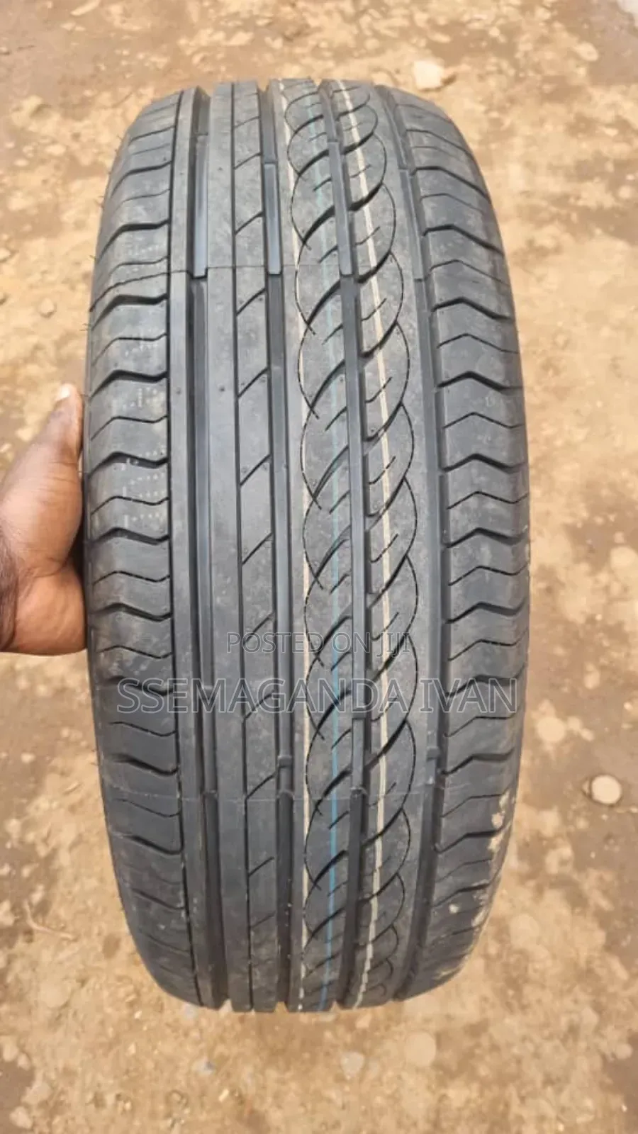 215/55r17 Centara