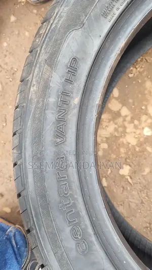 215/55r17 Centara