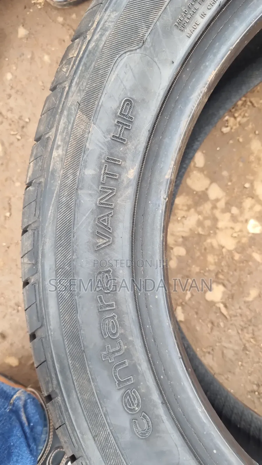215/55r17 Centara