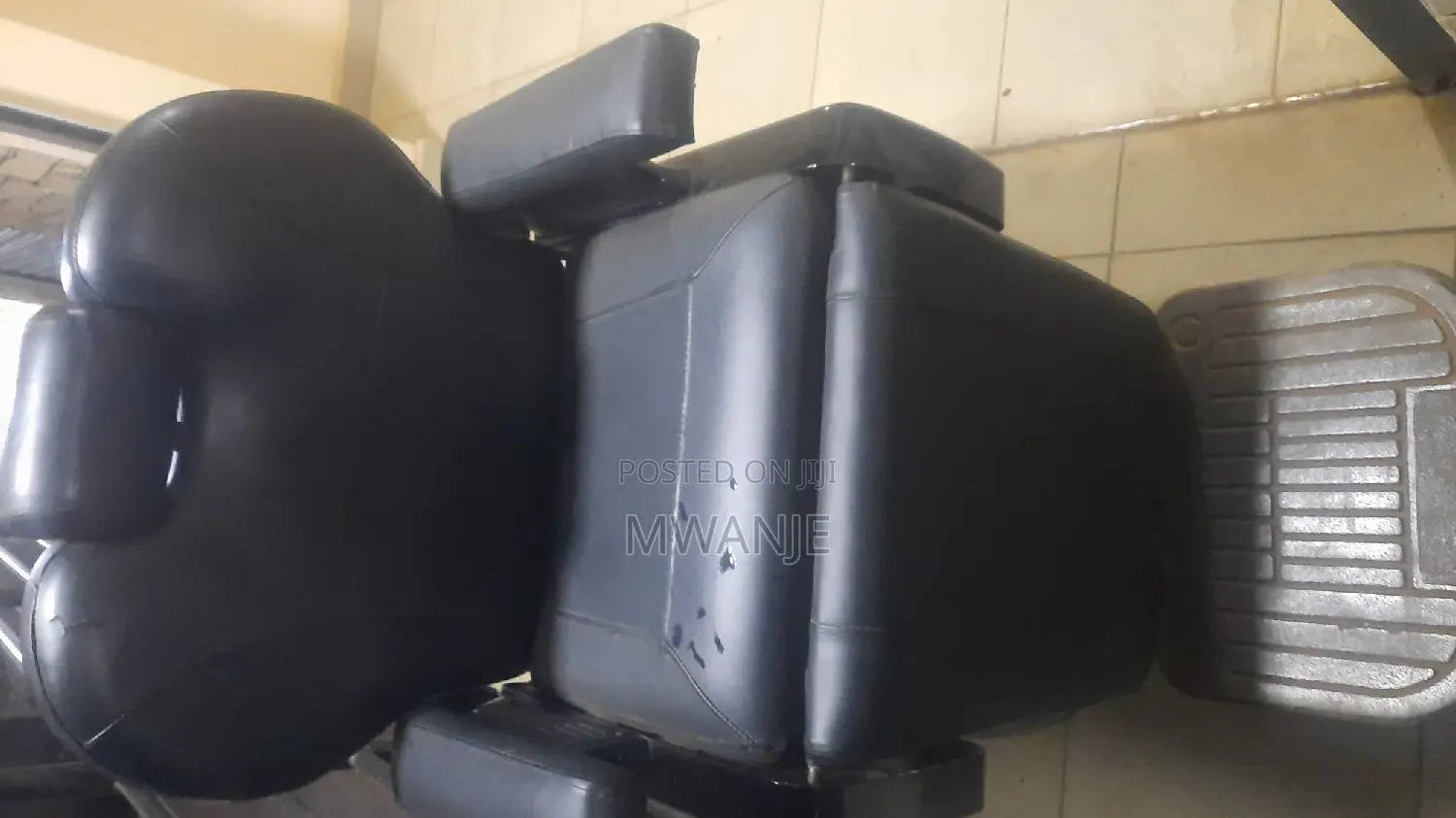 Question Biggest Barber Chairs