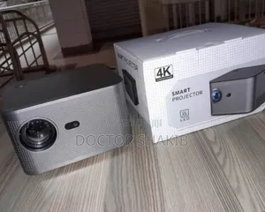 New Unique Quality Smart Projector