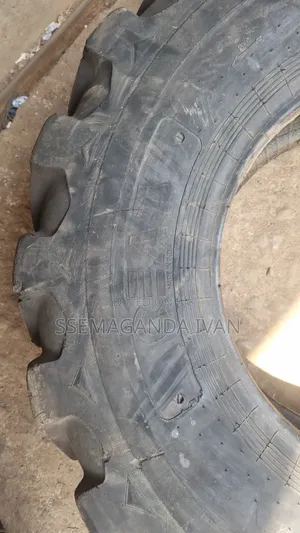 12.5/80r18