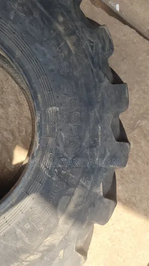 12.5/80r18