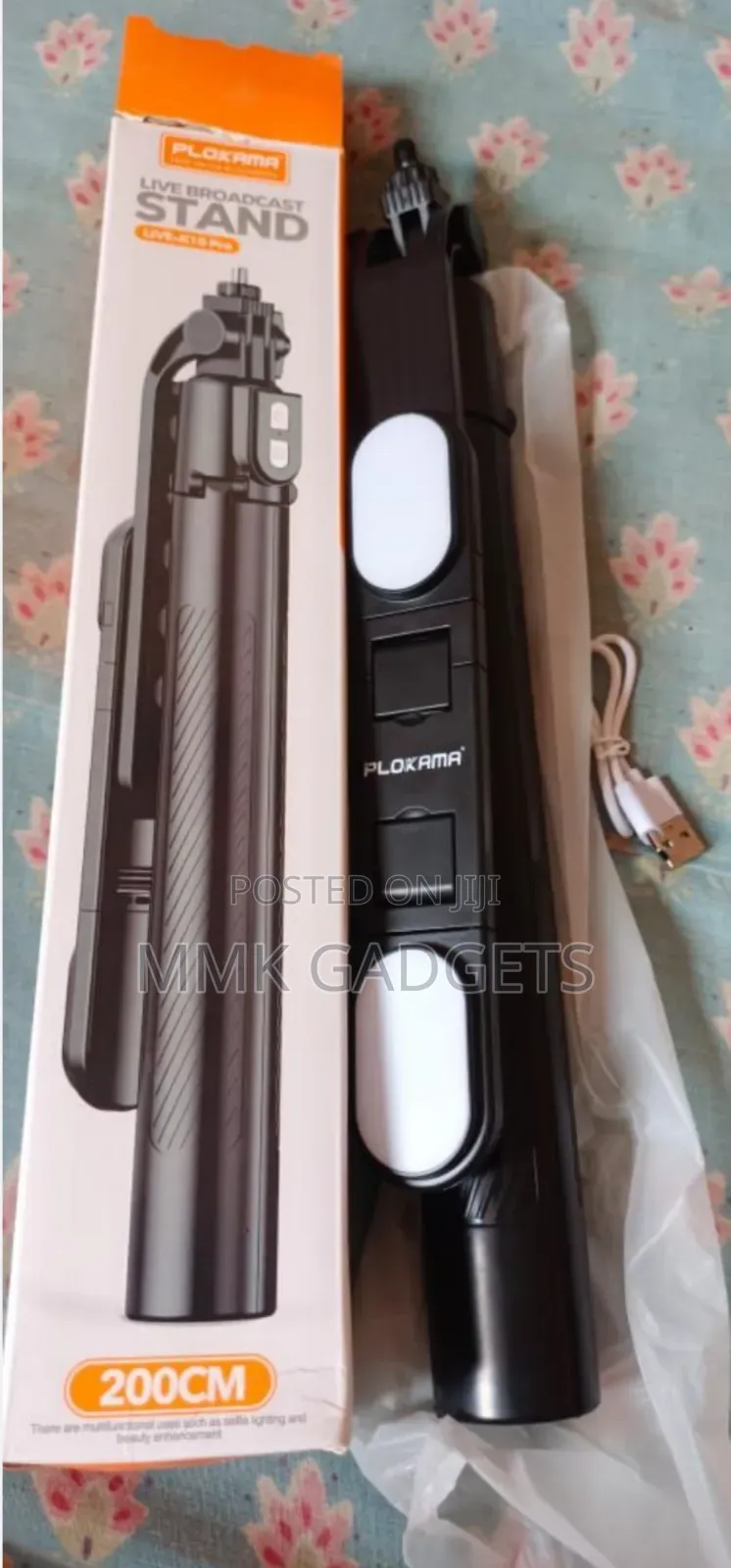 Plokama Live LED Tripod