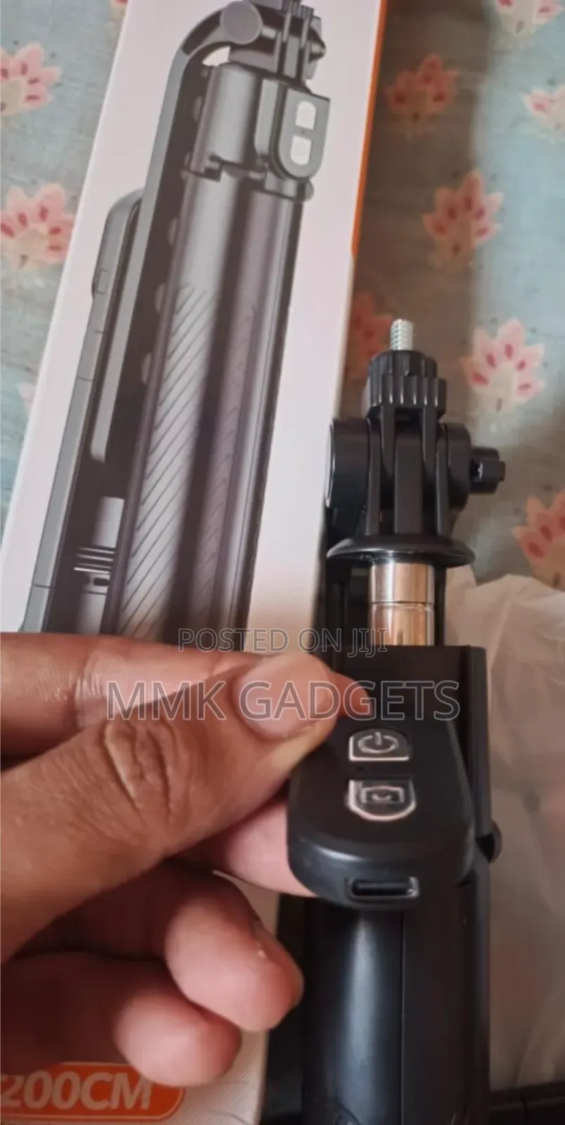 Plokama Live LED Tripod