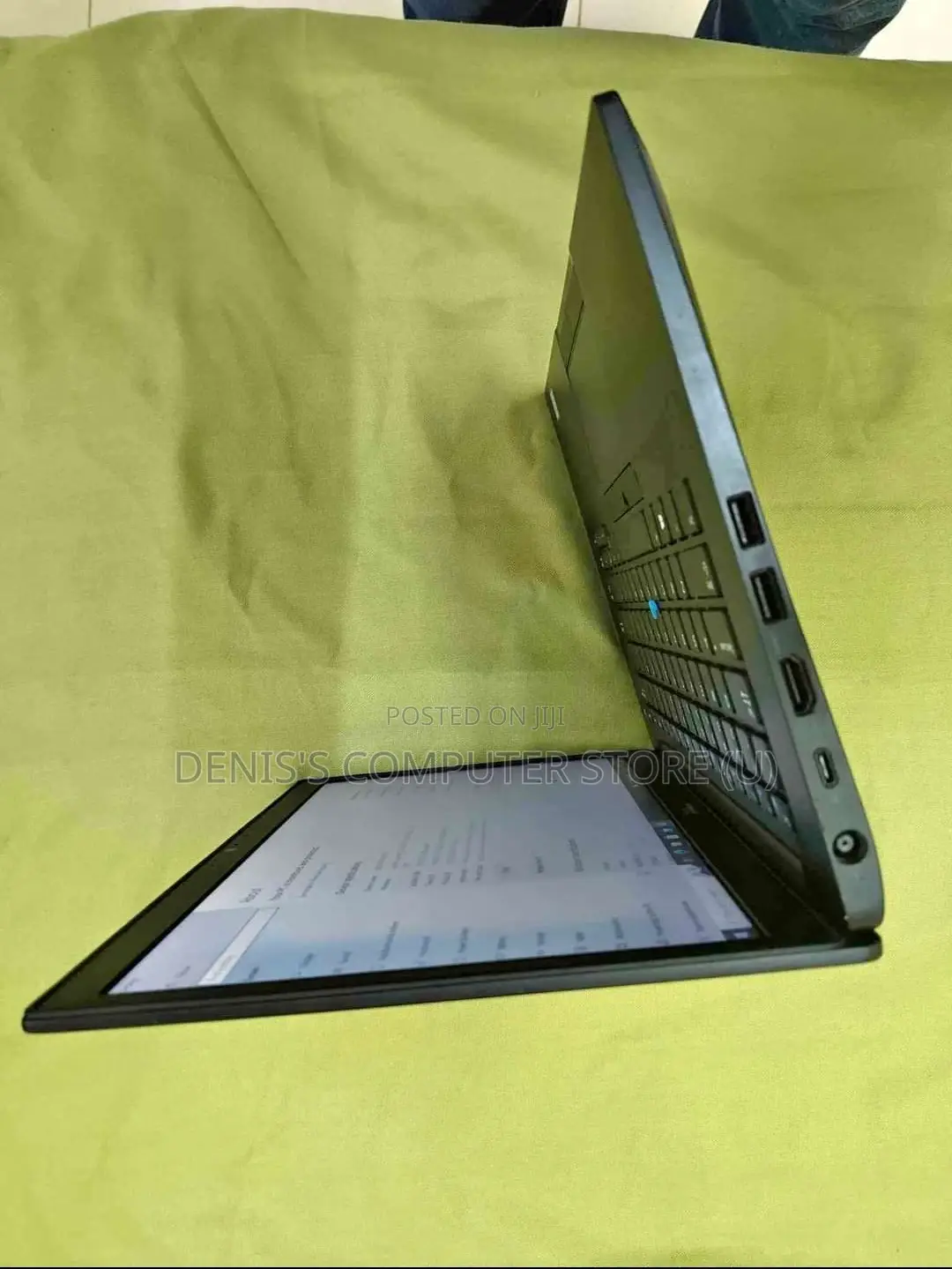 Laptop Dell Latitude 3380 8GB Intel Core Ultra 9 HDD 256GB