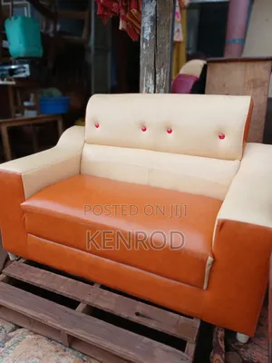 2 Seaters Giants Sofa Chair