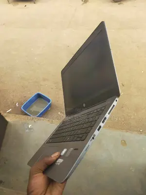 Laptop HP EliteBook 1040 G3 8GB Intel Core I5 SSHD (Hybrid) 500GB