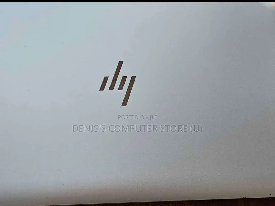 Laptop HP EliteBook 830 G8 16GB Intel Core I7 HDD+SSD 256GB