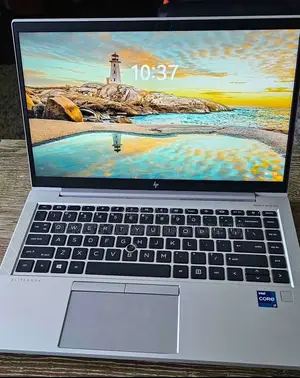 Laptop HP EliteBook 830 G8 16GB Intel Core I7 HDD+SSD 256GB