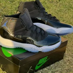 Vogue Jordan 11 Retro