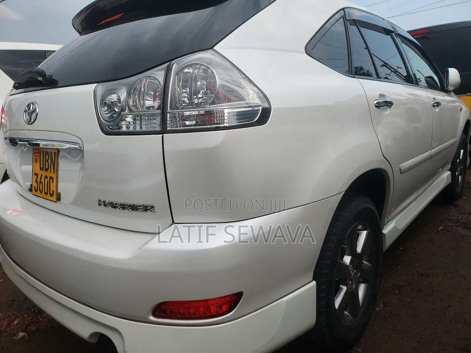 Toyota Harrier 2.4 2008 White