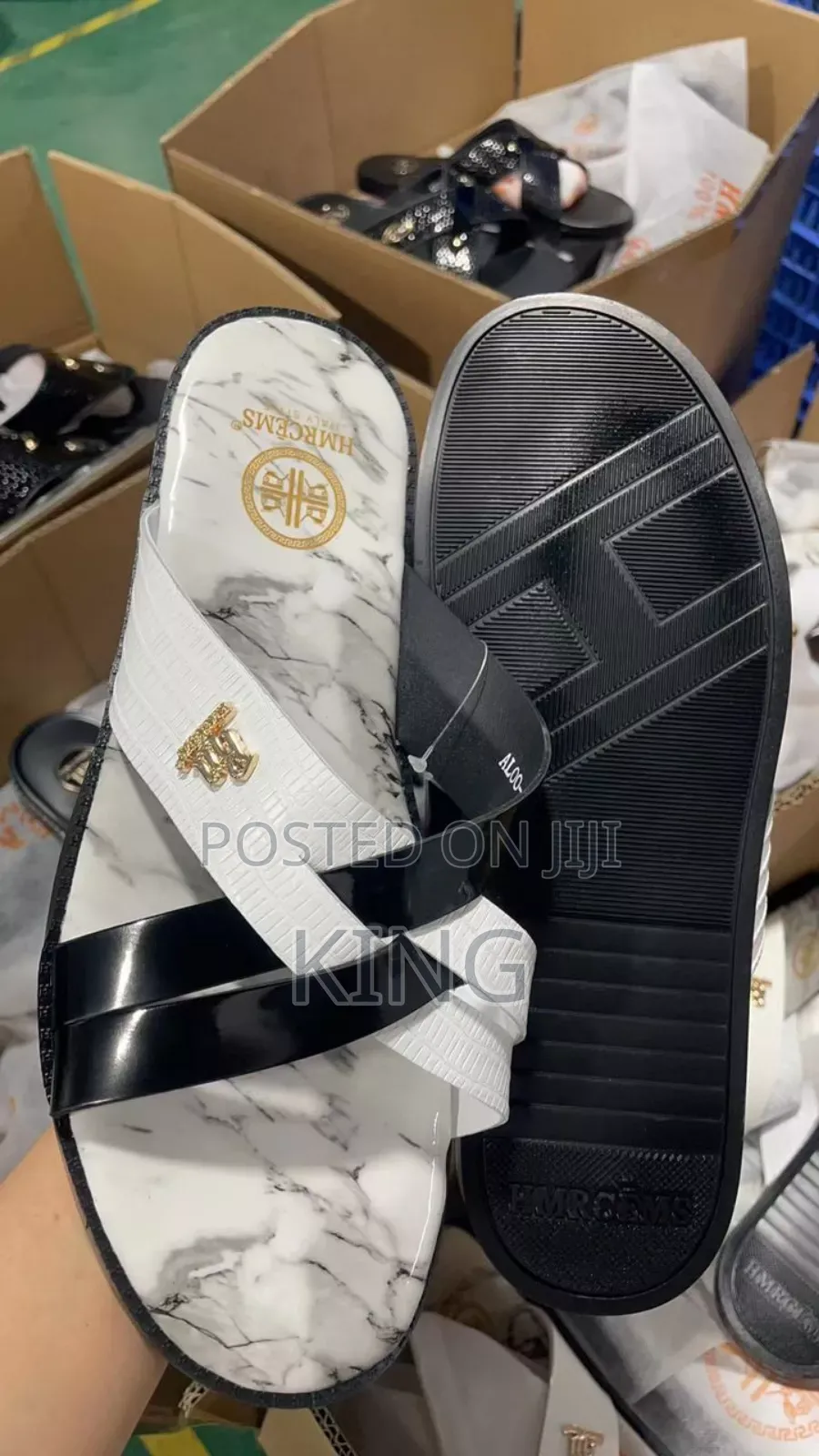 Due Leisure Leather Sandals