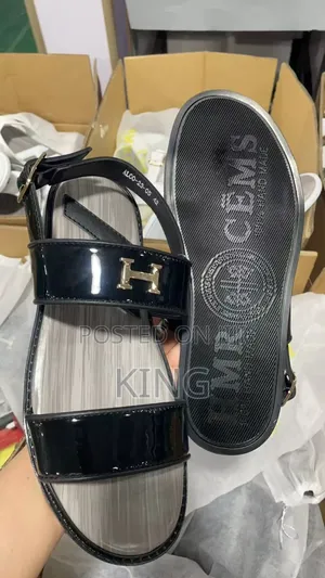 Softly Leisure Leather Sandals
