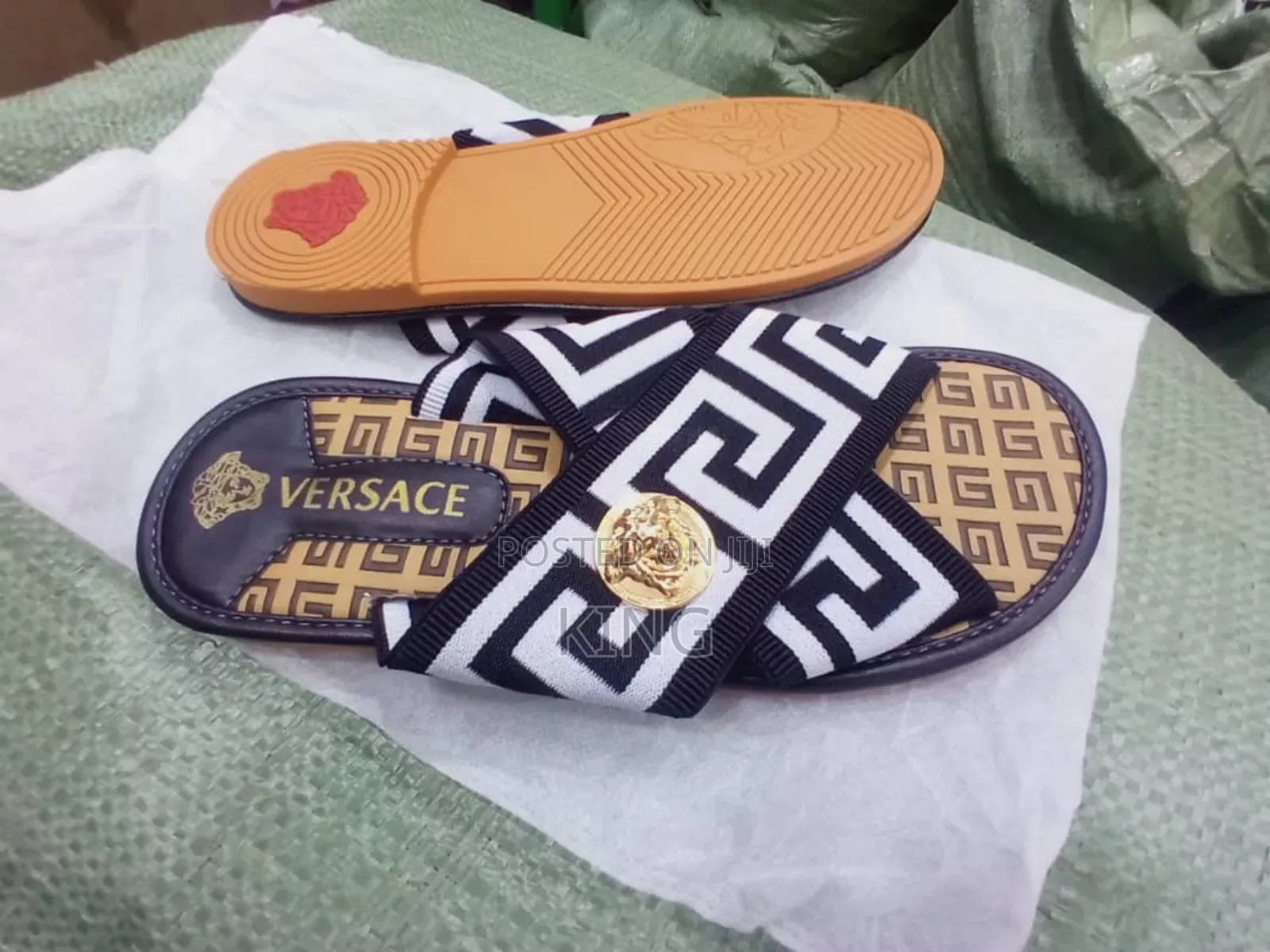 Iconic Leisure Leather Sandals