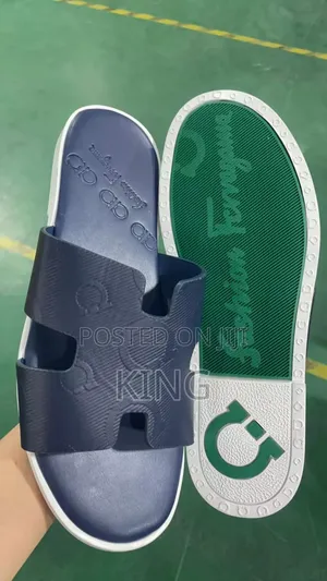 Grand Leisure Leather Sandals