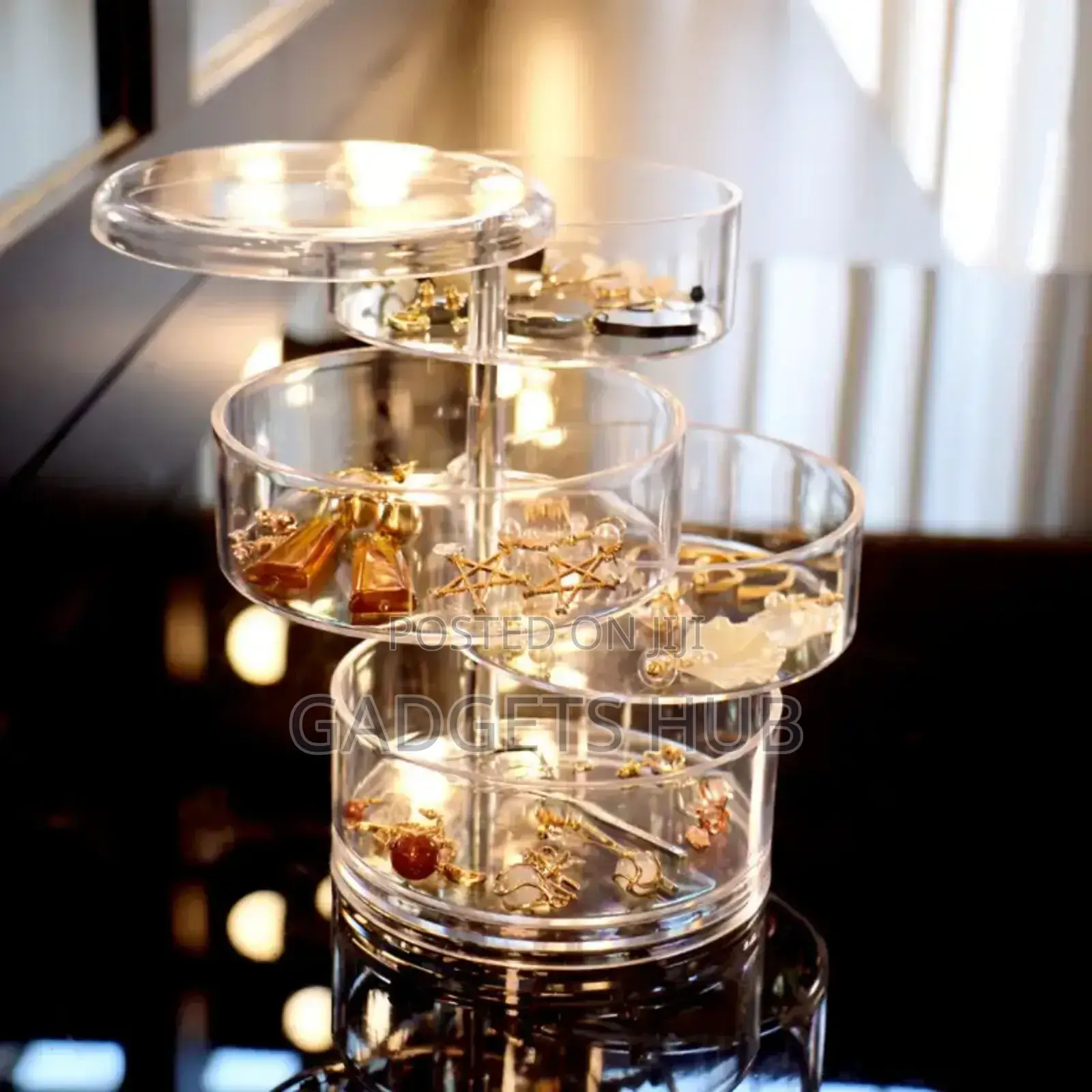 360 Degree Rotating Transparent Jewelry Box For
Ear Studs