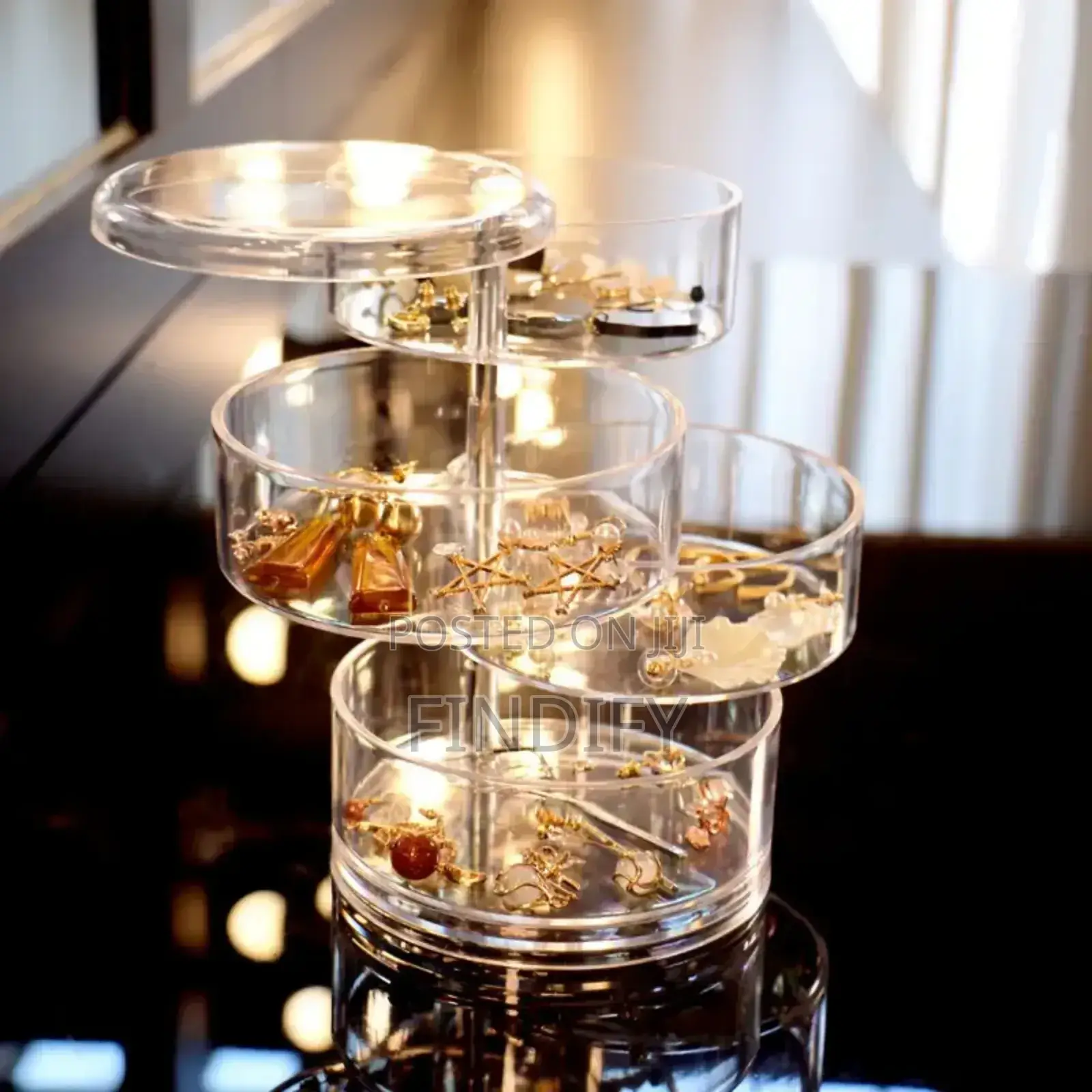360 Degree Rotating Transparent Jewelry Box For
Ear Studs