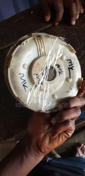 Spot Rim Center Caps/ Clamps for 100, Premio