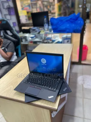 Photo - New Laptop Lenovo ThinkPad T460s 8GB Intel Core I5 SSD 256GB
