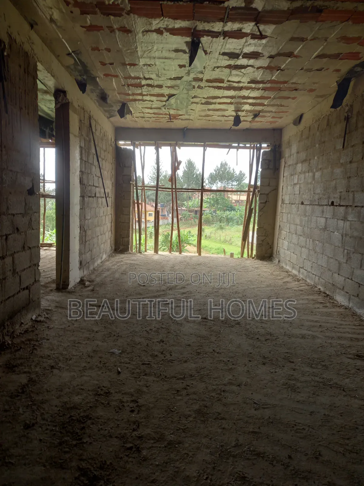 Furnished 2bdrm Condo in Kira for sale