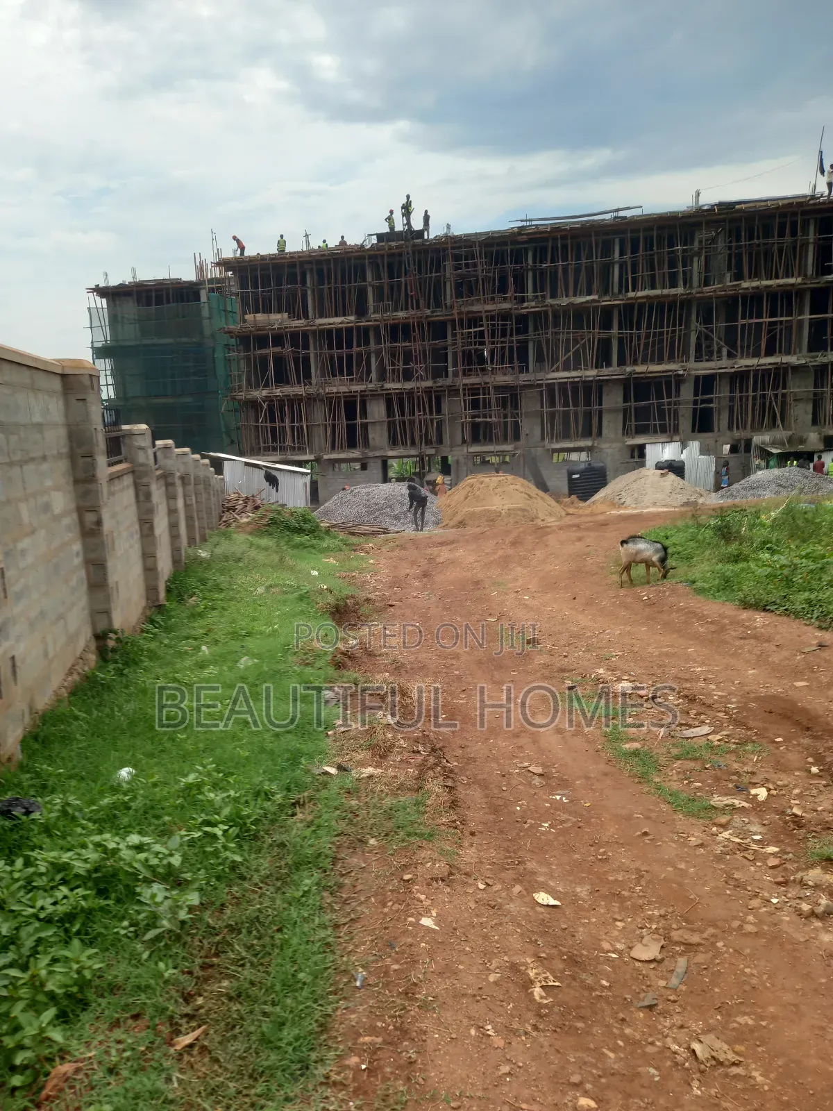 Furnished 2bdrm Condo in Kira for sale