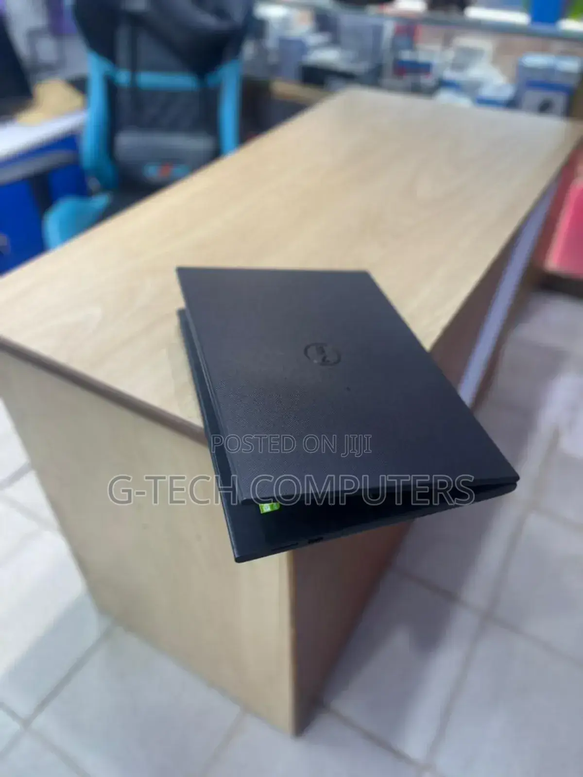 New Laptop Dell Inspiron 15 3543 8GB Intel Core I7 HDD 1T