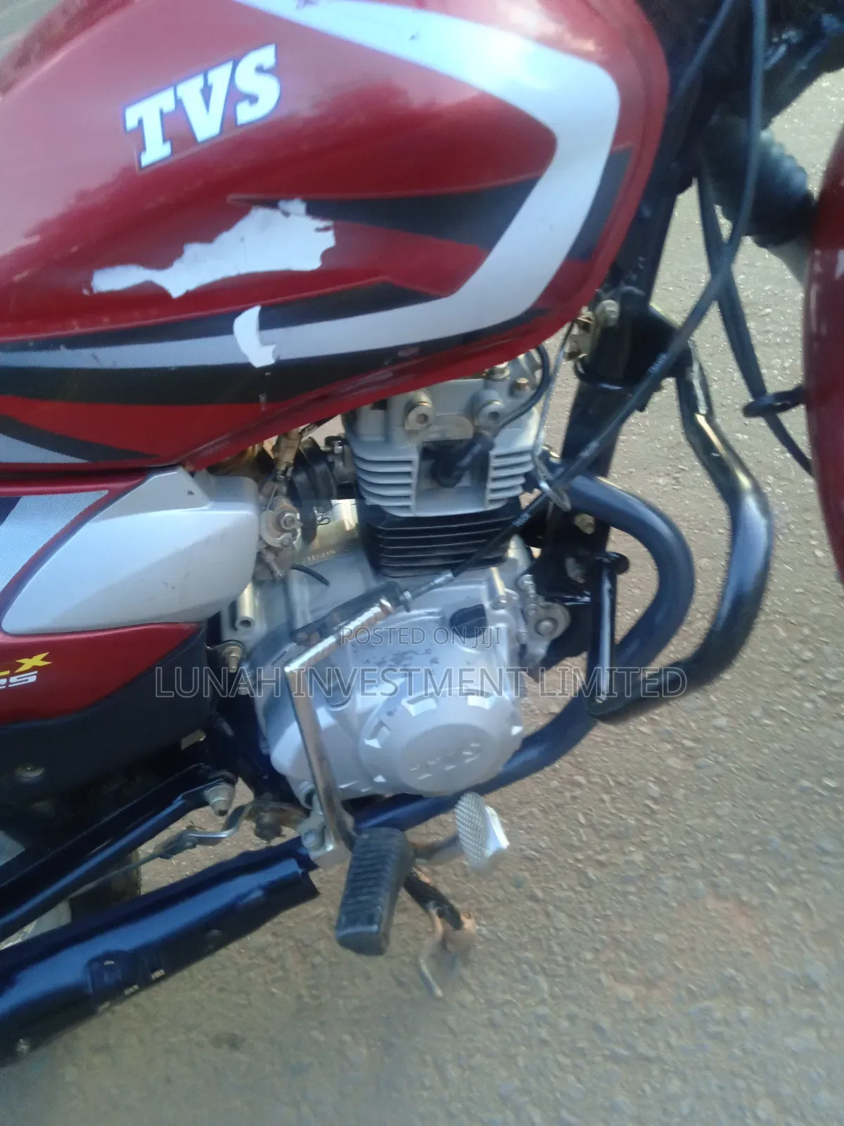 TVS HLX 125 2023 Red