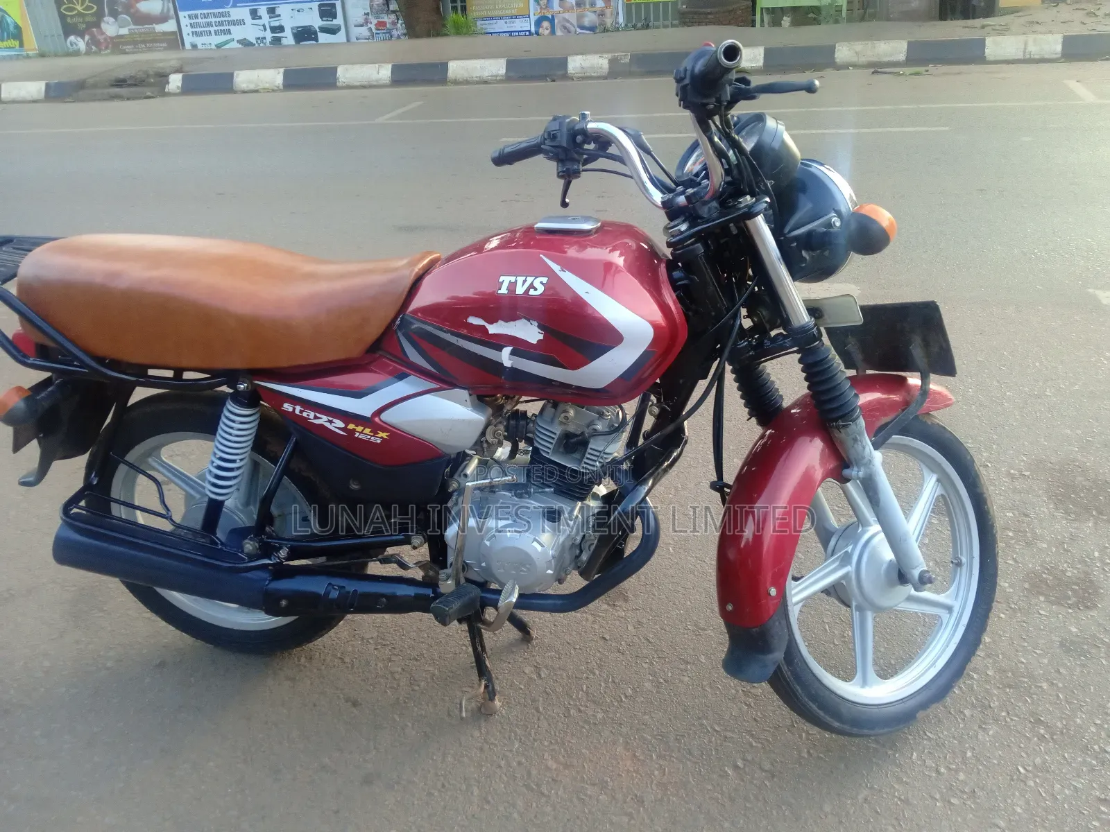 TVS HLX 125 2023 Red