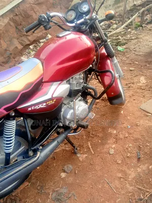 TVS HLX 125 2024 Red
